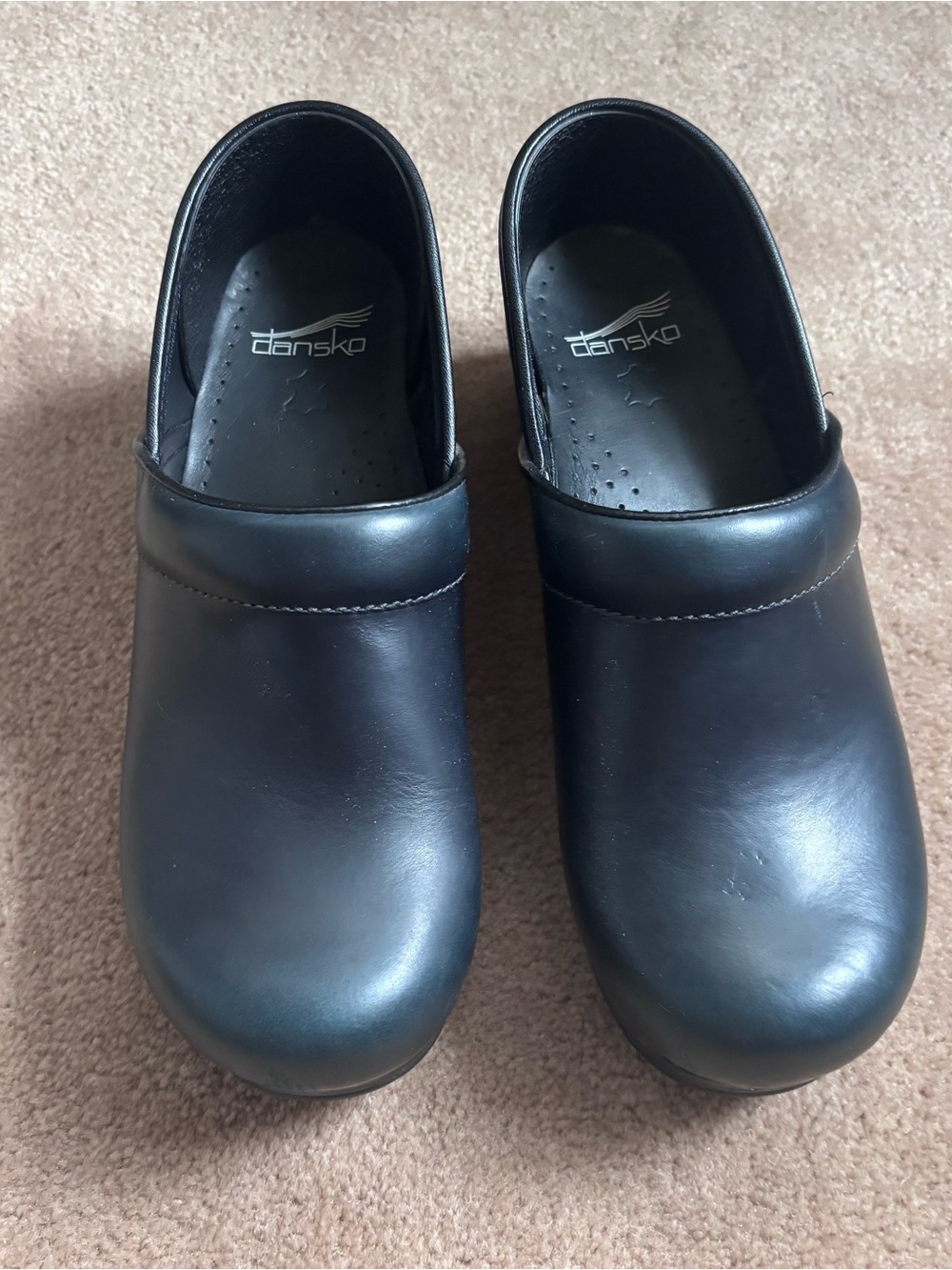 Classic Black Dansko Leather Clogs 39/8